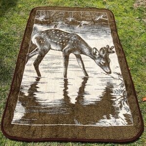 VTG San Marcos Drinking Deer Meadow Birds Reversible Plush Blanket Brown 56x85